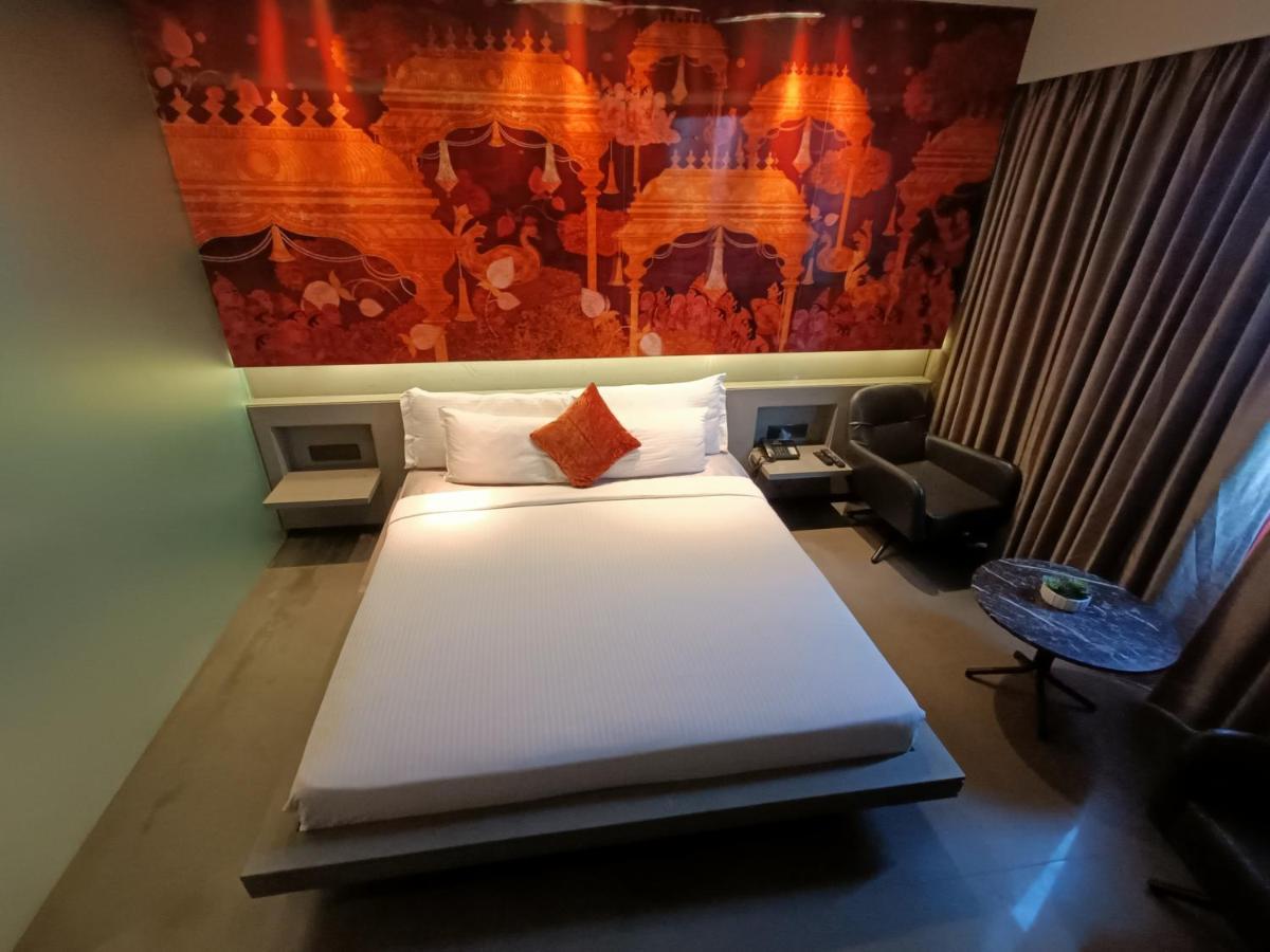 Boulevard By Design Hotel Ченай Екстериор снимка