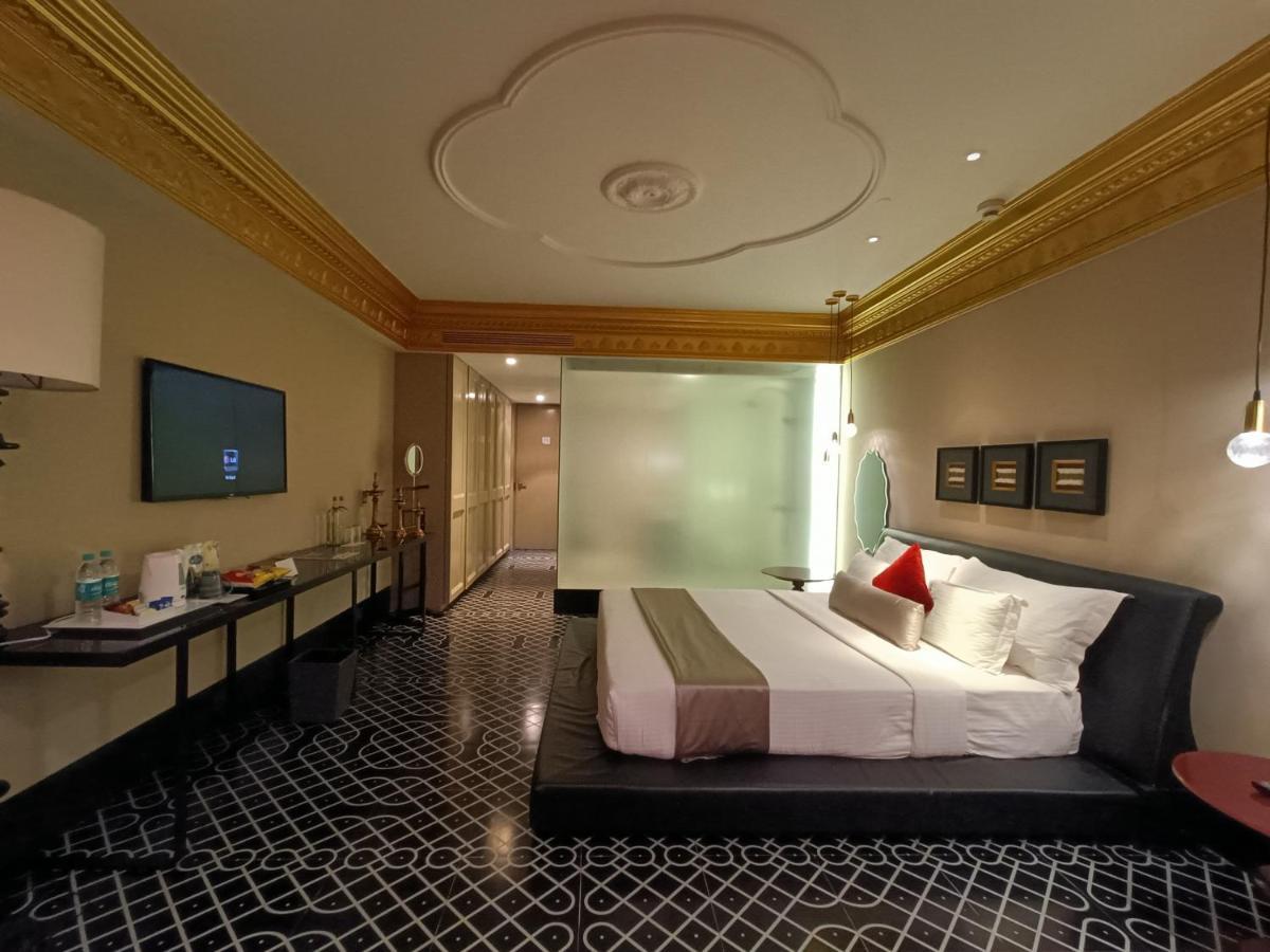 Boulevard By Design Hotel Ченай Екстериор снимка