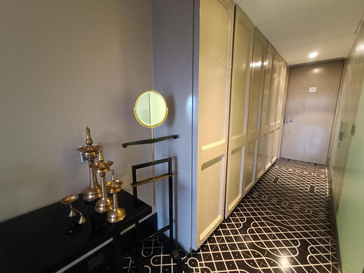 Boulevard By Design Hotel Ченай Екстериор снимка