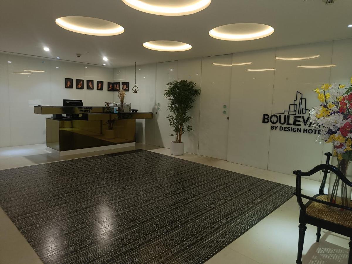 Boulevard By Design Hotel Ченай Екстериор снимка
