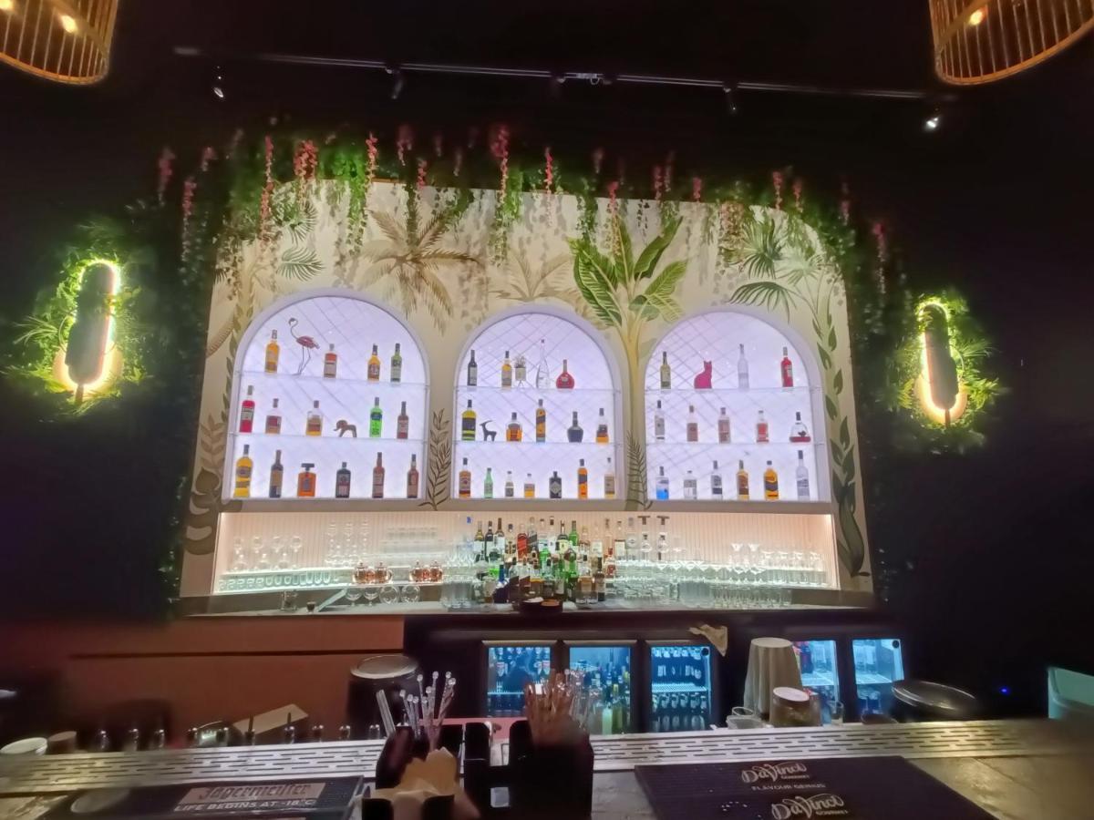 Boulevard By Design Hotel Ченай Екстериор снимка